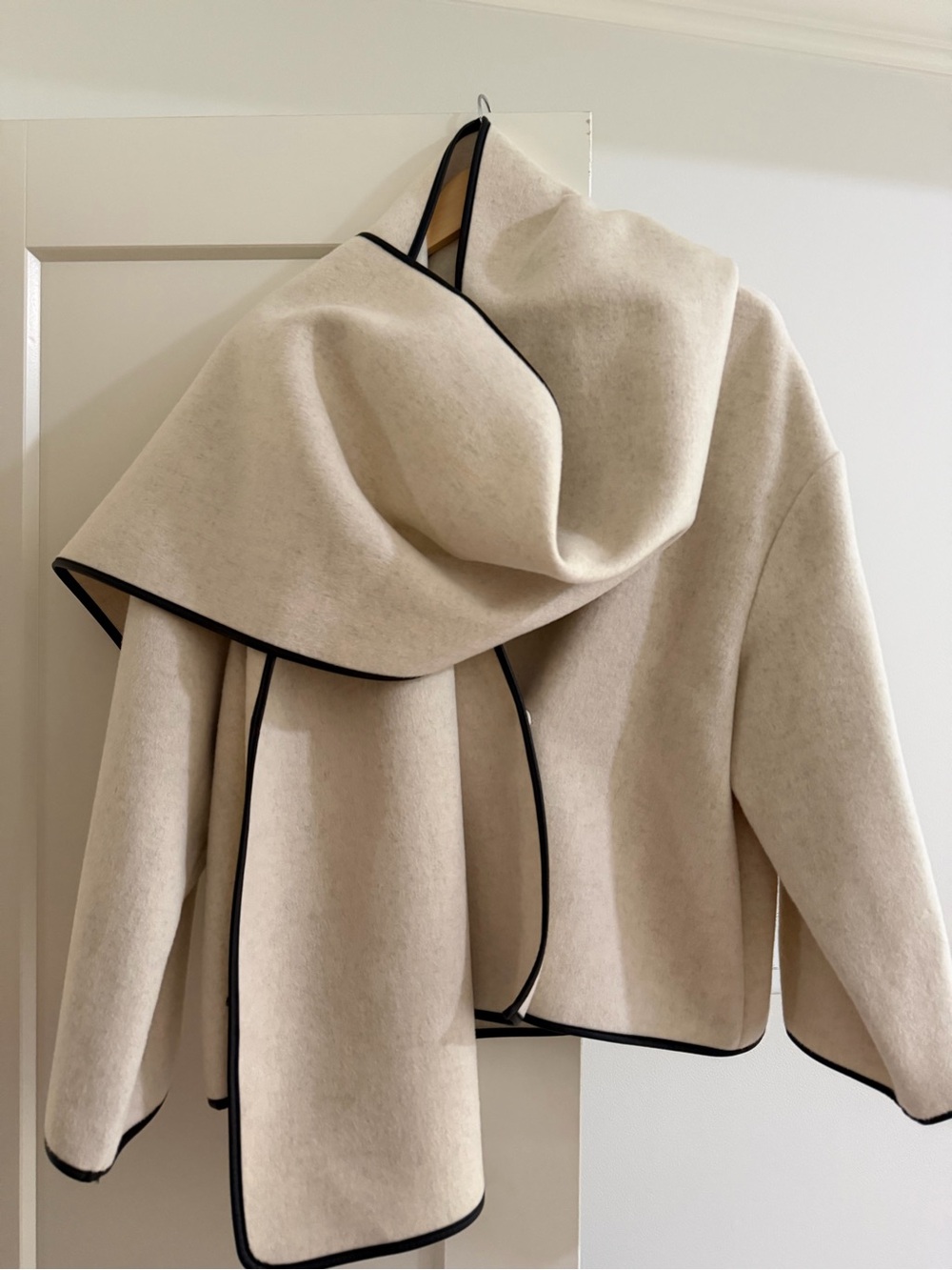 By Malia coat with detached scarf